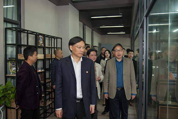 1555673657362284.jpg 1555673657362284.jpg