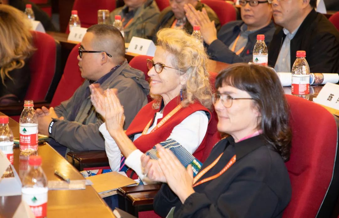 1541494688615999.jpg 1541494688615999.jpg